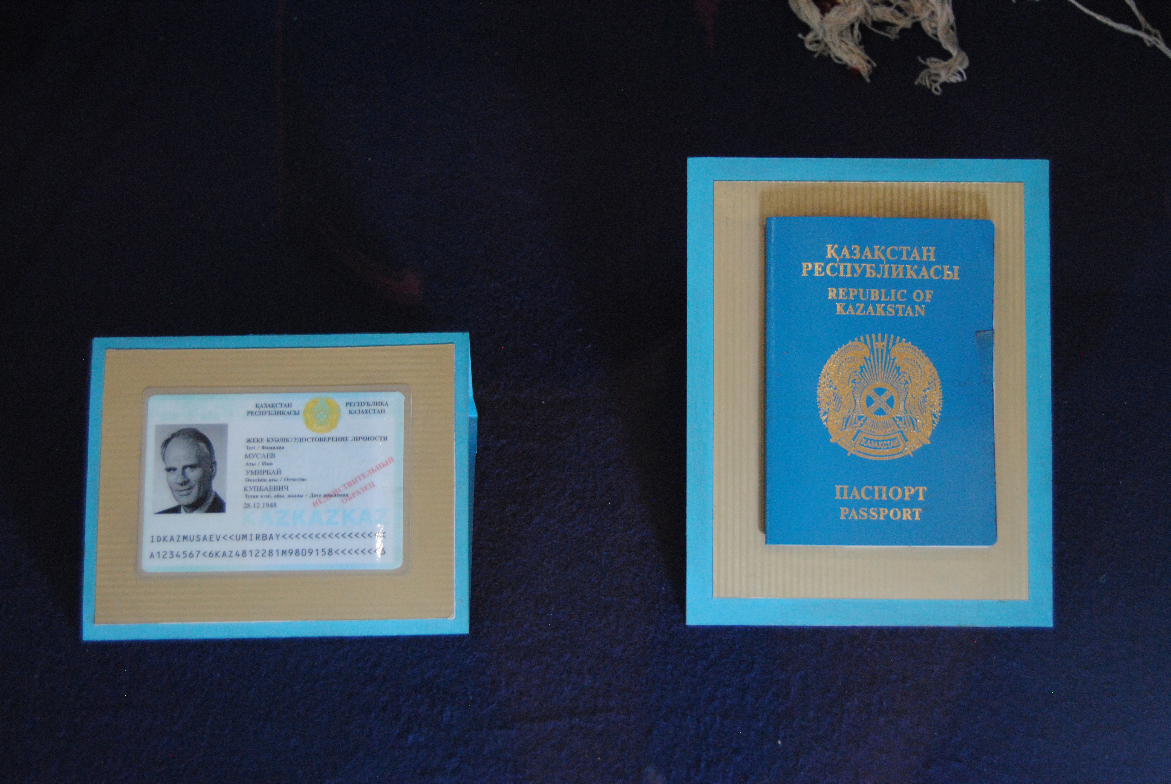 Pasaporte Kazajo en el Museo de Historia de Kazajistán