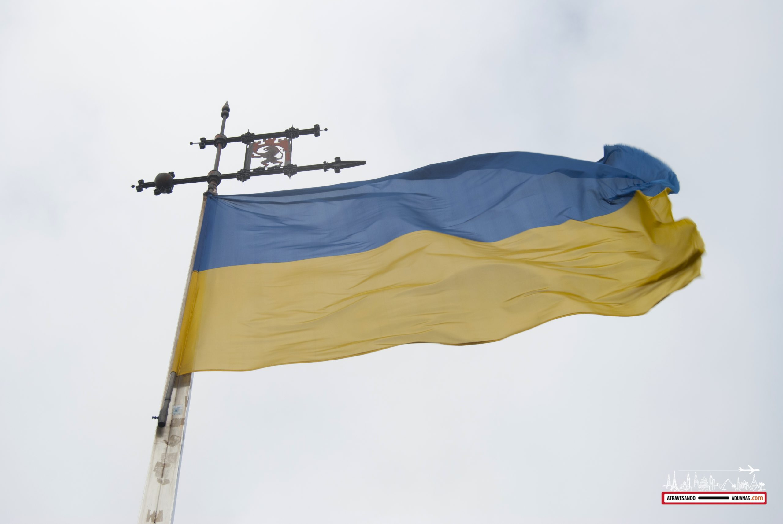 bandera ucraniana en lviv