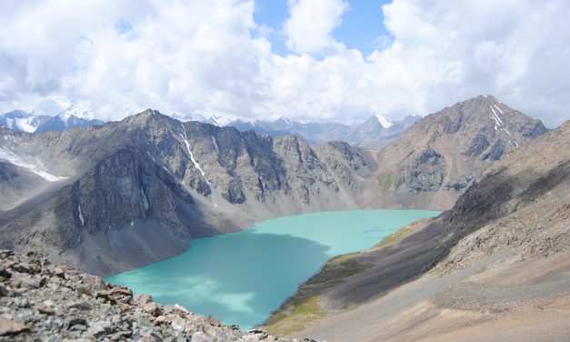 Una excursión de tres días y dos noches hacia el lago Ala-Kul