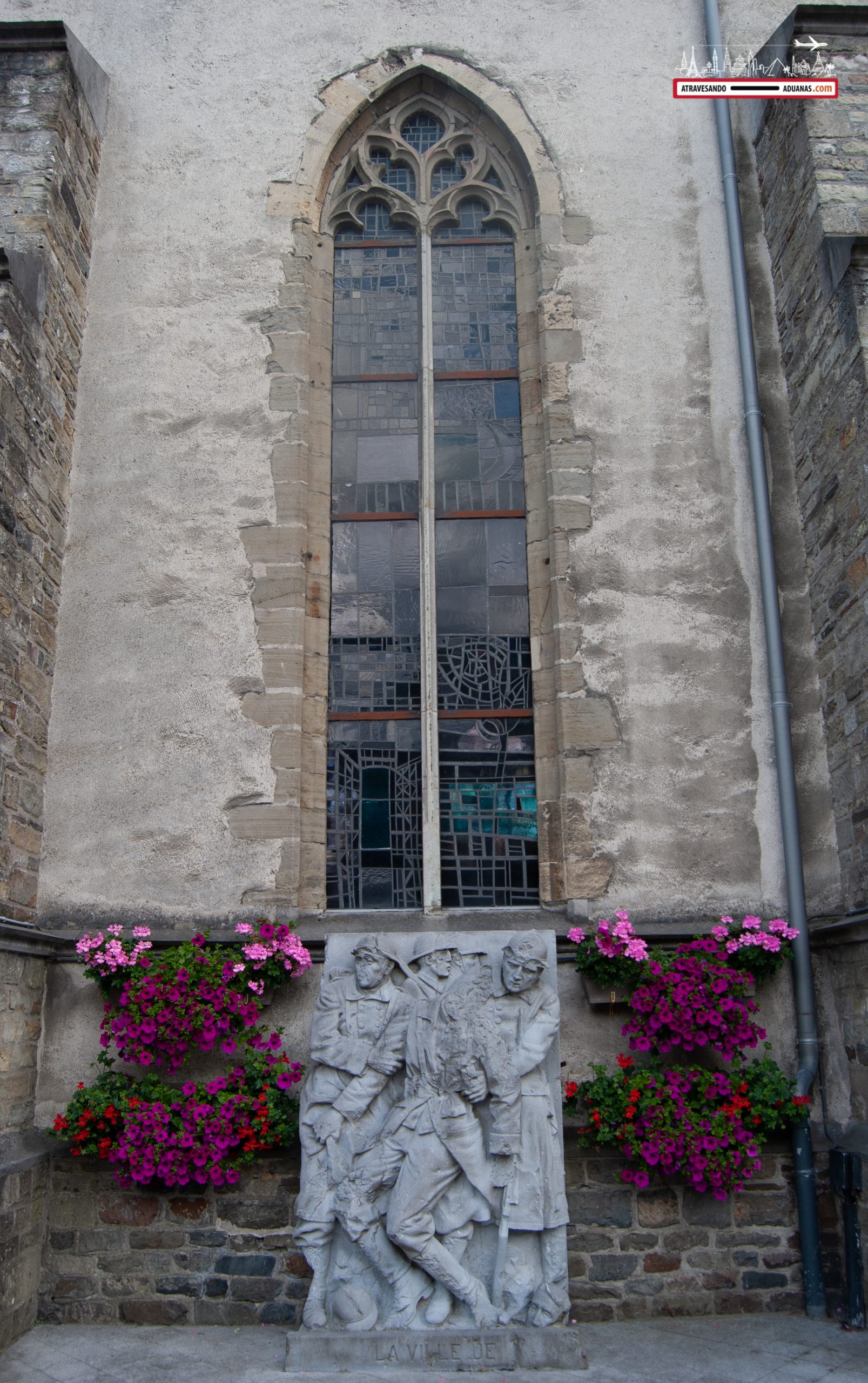 Iglesia de Saint-Pierre en Bastoña